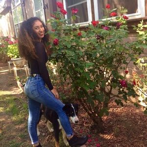 Meet your Posher, Mireya